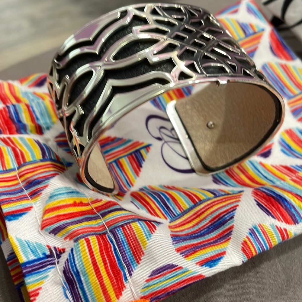 Beautiful Cuff Brighton collectibles bracelet